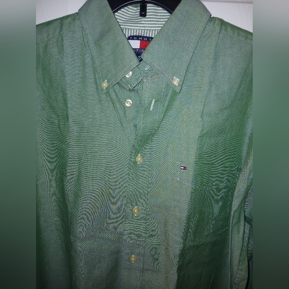 Tommy Hilfiger Mens Button Down Shirt Green Long Sleeve Size Large - Picture 2 of 5